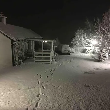 An Bothan-cosy In The Cooley Mountains *