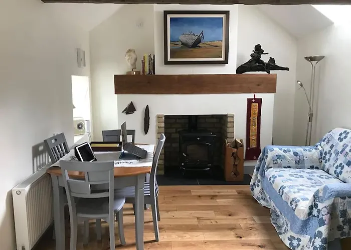 An Bothan-cosy In The Cooley Mountains