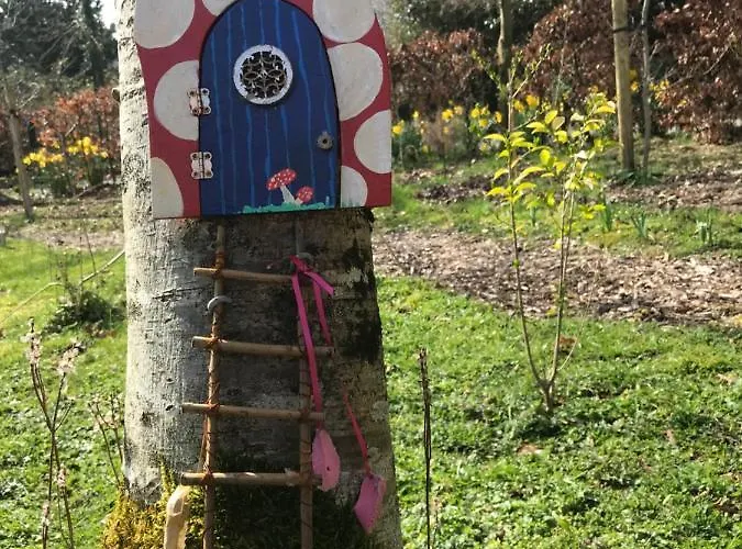 An Bothan-cosy In The Cooley Mountains